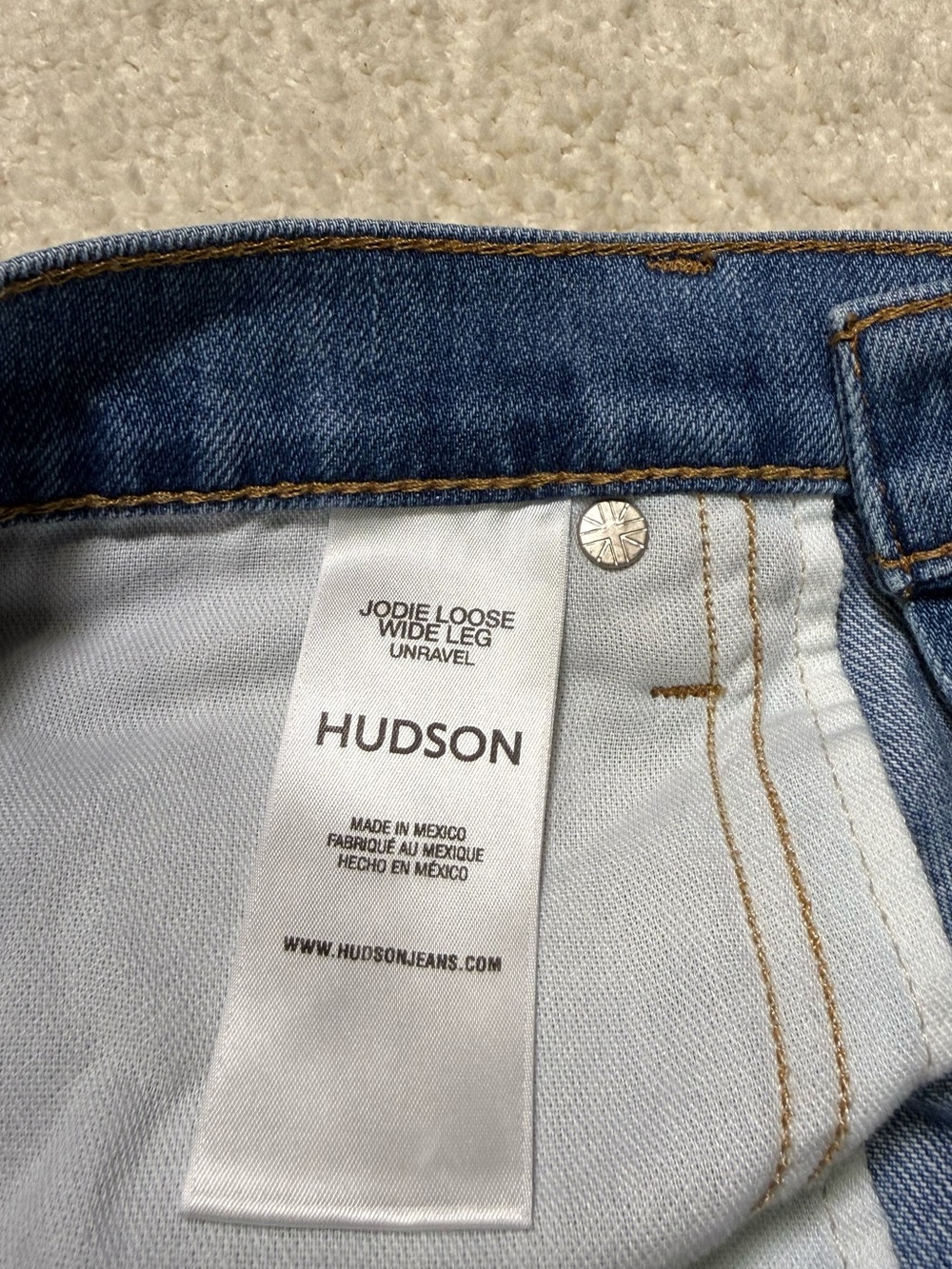 Hudson Jodie Loose Fit Wide Leg Denim Jean With Frayed Seams Unravel Size 29 8 - Picture 7 of 12